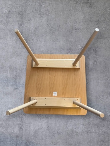【美品】TON ウィンザーダイニングテーブル 正方形 ナチュラル色