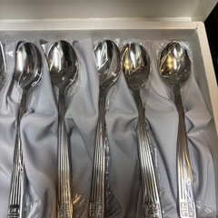 GIVENCHYスプーンフォークセットの画像