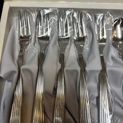 GIVENCHYスプーンフォークセットの画像