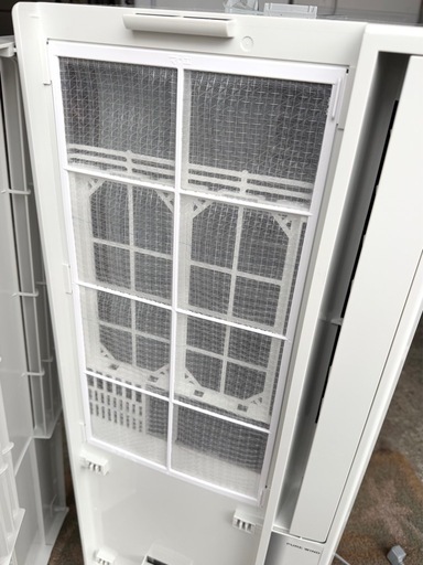 札幌市内配送可 美品 22年製 コロナ ルームエアコン ウインドエアコン 窓用エアコン CW-1622R 標準窓枠付き ② 