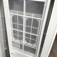 札幌市内配送可 美品 22年製 コロナ ルームエアコン ウインドエアコン 窓用エアコン CW-1622R 標準窓枠付き ② の画像