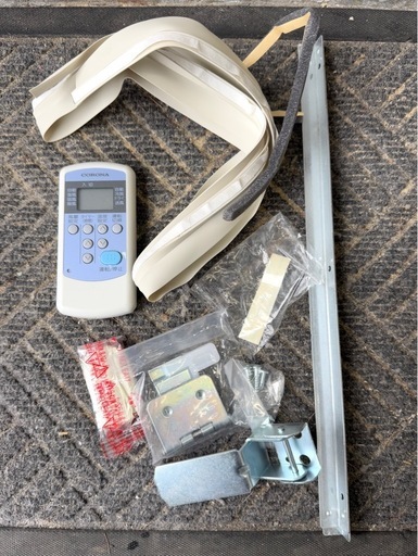 札幌市内配送可 美品 22年製 コロナ ルームエアコン ウインドエアコン 窓用エアコン CW-1622R 標準窓枠付き ② 