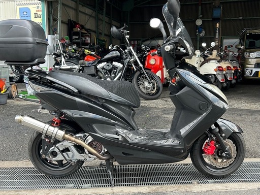 カスタム多数 ヤマハ シグナス3型 台湾 逆車 RKRSE4650CA 125 カスタム多数 ヤマハ シグナス3型 台湾 逆車 RKRSE4650CA 125