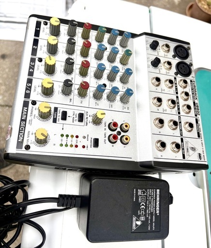 美品/BEHRINGER EURORACK UB802 ミキサー