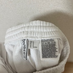 白ズボンの画像