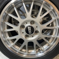 エスホールド15インチ、タイヤ、ホイールセットの画像