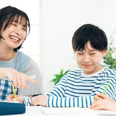 【茗荷谷30秒】子どもの送迎スタッフ募集｜1日2時間から・運転免許不要・60・70代も活躍中の画像