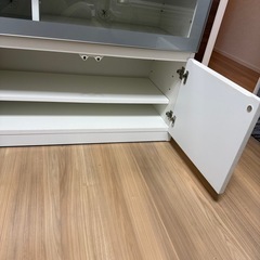 テレビ台の画像