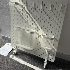 IKEA SKÅDIS ペグボードセット ホワイトの画像