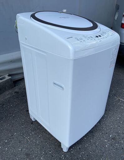 TOSHIBA 東芝　電気洗濯乾燥機 8kg　ZABOON 2022 年製。