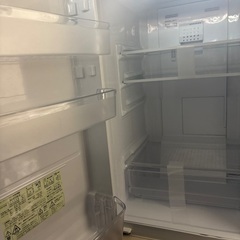 シャープ冷蔵庫の画像