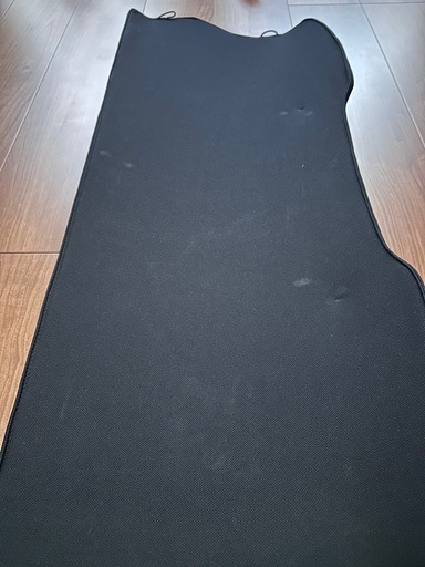 トヨタ ヤリス トノカバー