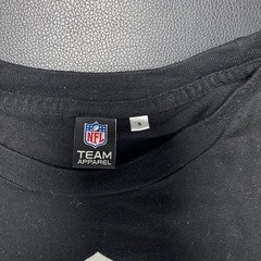 GU NFLコラボTシャツの画像