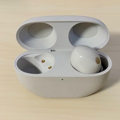 【最新モデル】SONY WF-1000XM5 右耳(R)＋充電ケース＋Type-Cケーブルの画像