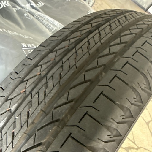 ほぼ新品 DUNLOP タイヤ 2025年 ジムニー
