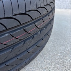 205/60R16 タイヤ 2021年製の画像