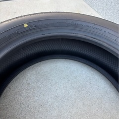 205/60R16 タイヤ 2021年製の画像