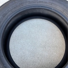 205/60R16 タイヤ 2021年製の画像