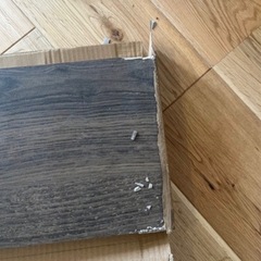 ✨最終値下げ‼️✨新品・未使用　訳アリ　4枚‼️　天然木風　枕木タイル　ベルダの画像