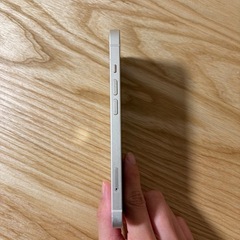 iPhone13 128GB ホワイト  スターライトの画像