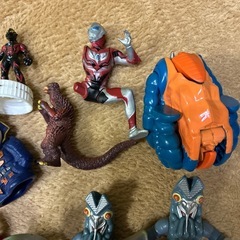 ウルトラマンオモチャの画像