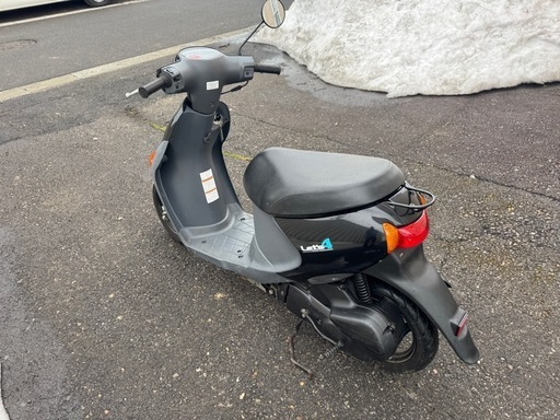 低走行！　スズキ　レッツ4  インジェクション　4st メットイン　原付　バイク　50cc