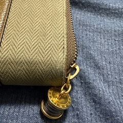 BVLGARI ブルガリ ロゴマニア ラウンドファスナー 長財布の画像