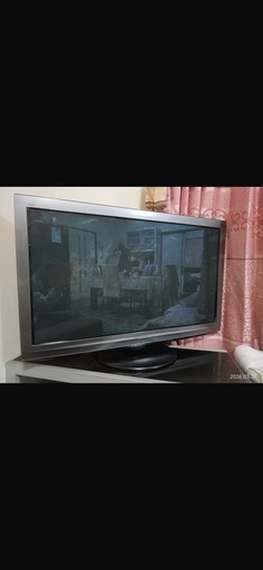テレビ台とテレビ