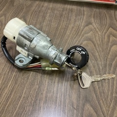 ヤマハ3KJのメインスイッチの画像