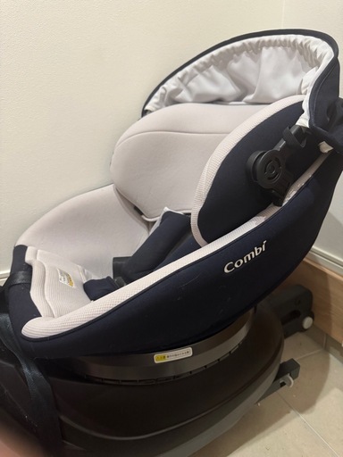 Combi  チャイルドシート