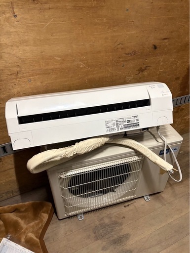 #122　エアコン　MITSUBISHI 24年製　極美品
