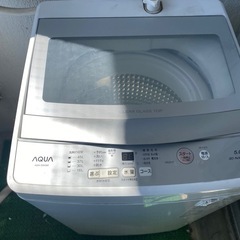 AQUA 全自動洗濯機 の画像