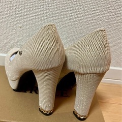結婚式 前撮り ゴールド ラメ パンプス L 24〜24.5cm ストラップ付 美脚の画像