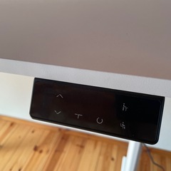 電動昇降デスク　幅140 奥行60　直接引き取り限定　机の画像