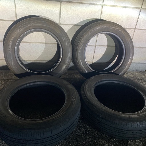 バリ溝良品！高級プレミアムコンフォートタイヤ REGNO GR-XⅡ 175/65R15 4本セット！