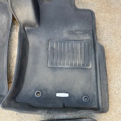 【再投稿】プラド150  7人乗用 Clazzioフロアマットの画像