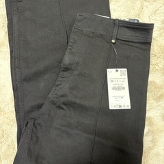 新品未使用ZARAブラックデニム
の画像