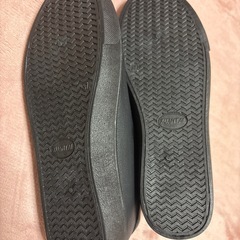 新品/ブラック/スニーカー/23.5の画像