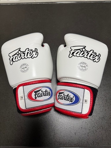 【新品半額以下】 Fairtex グローブ 8oz 本革 キックボクシング