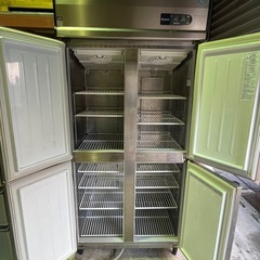 ダイワ 大和　業務用冷凍冷蔵庫  縦型 4面 の画像