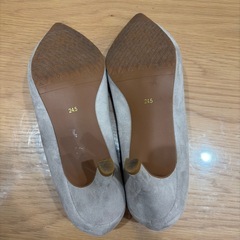 ランダ　　パンプスの画像