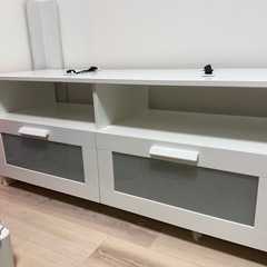 【24日25日20時以降引き取りのみ】イケア　
テレビ台　白の画像