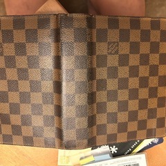 ヴィトン手帳カバーの画像