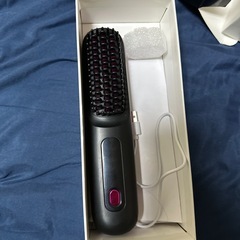 ブラシ型ヘアアイロンの画像