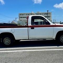 旧車、ハイラックスの画像