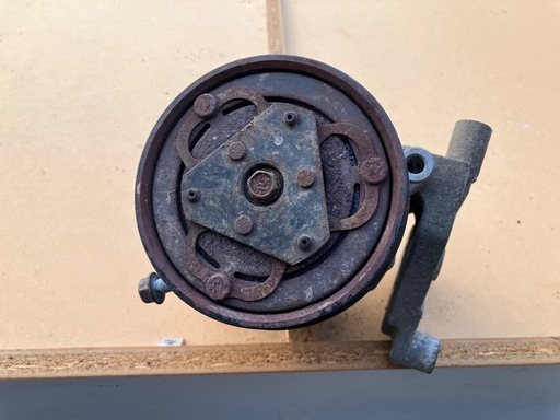 サンバー　コンプレッサー　中古