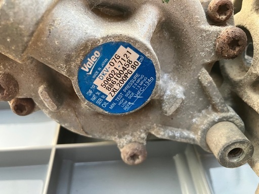 サンバー　コンプレッサー　中古
