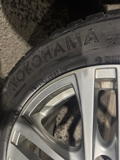 ヨコハマ アイスガード iG50plus215/60R16スタッドレス 4本セット