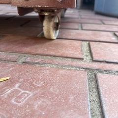 キャスター付きスチール物置（引き戸・棚一段)の画像