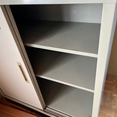 収納棚の画像